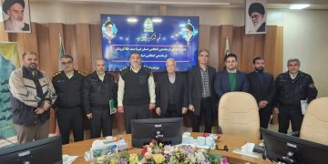 جلسه هیئت مدیره اتحادیه طلا و جواهر قم با سرهنگ نصیری جانشین فرماندهی کل