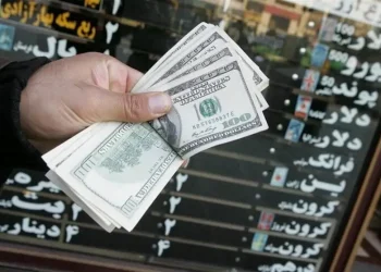 سلام دلار به 130 هزار تومان! / رکوردشکنی بی‌پایان قیمت ارز در ایران
