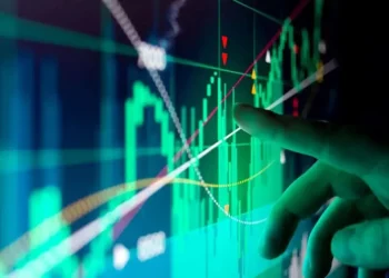 تزریق نقدینگی به بورس تورم‌زا نیست